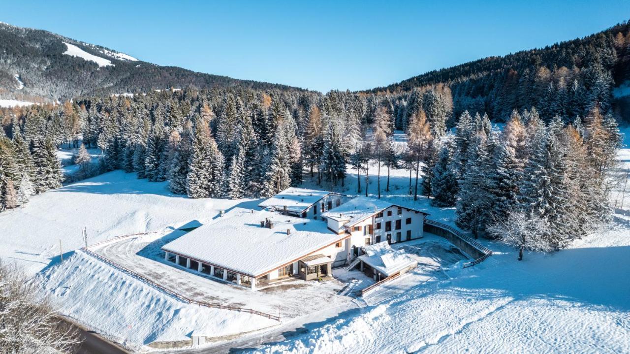 Hotel Casa Alpina Folgaria Exterior photo